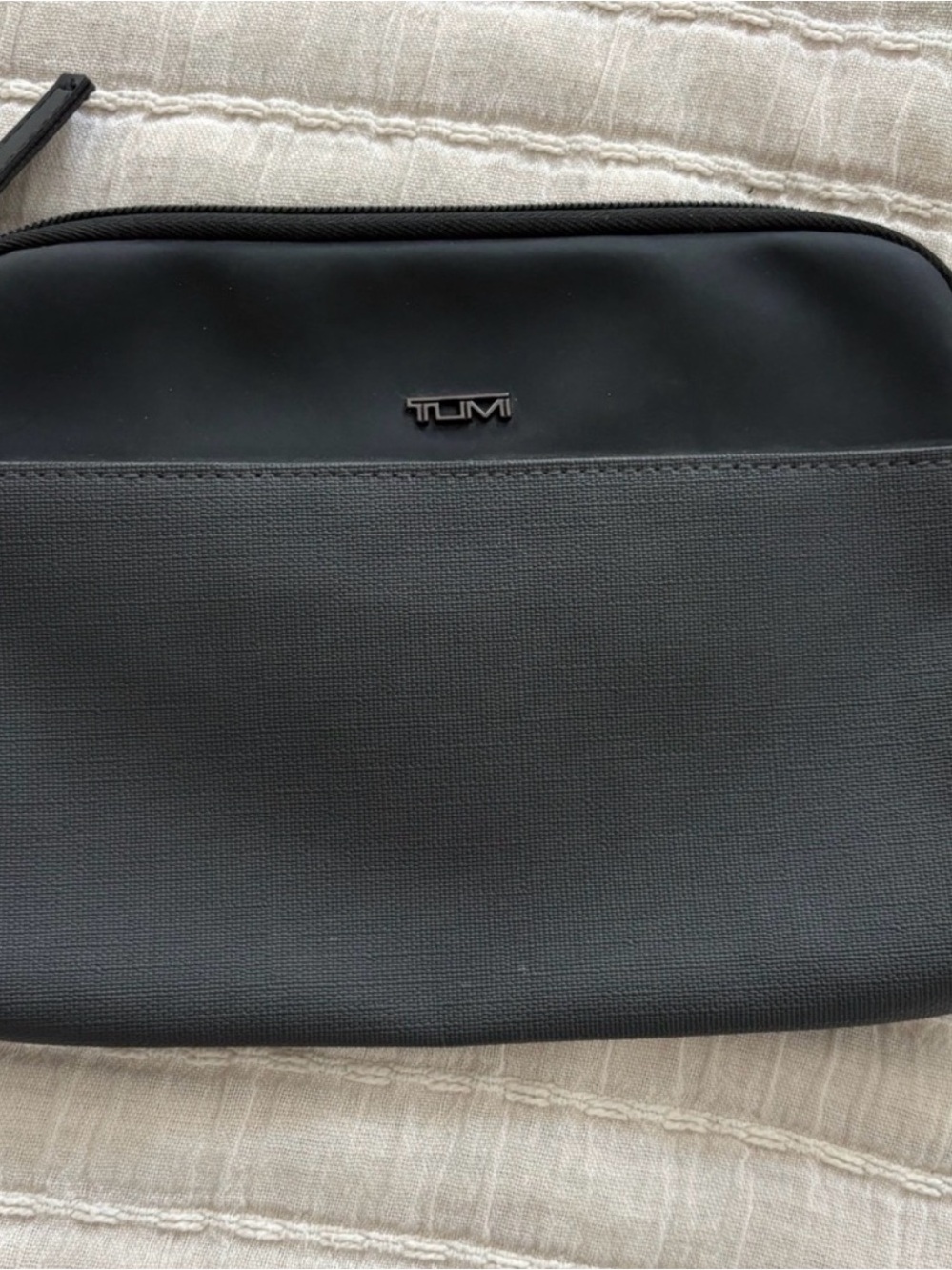 TUMI for Delta Airlines travel amenity pouch in...